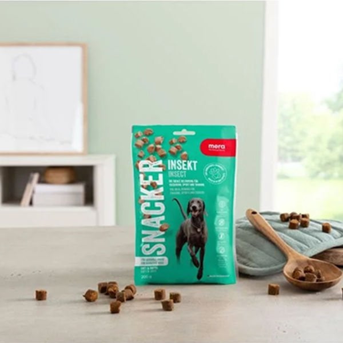 Mera Snacker İnsect Böcekli Yumuşak Köpek Ödülü Maması 1 Adet 200 Gr